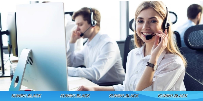 Hotline hoạt động 24/7 để hỗ trợ người tham gia